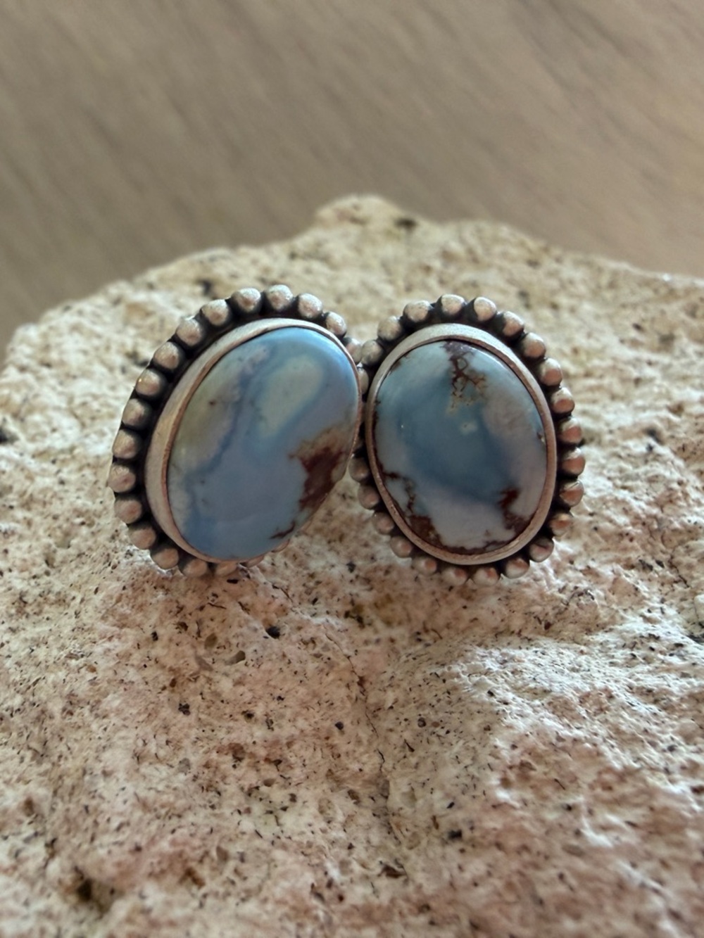 ❤️ Golden Hills Turquoise Navajo Style Matte Sterling Silver Stud Earrings .52”L - Picture 12 of 16